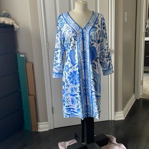 Gretchen Scott blue and white casual dress size large.  Brand new without tags